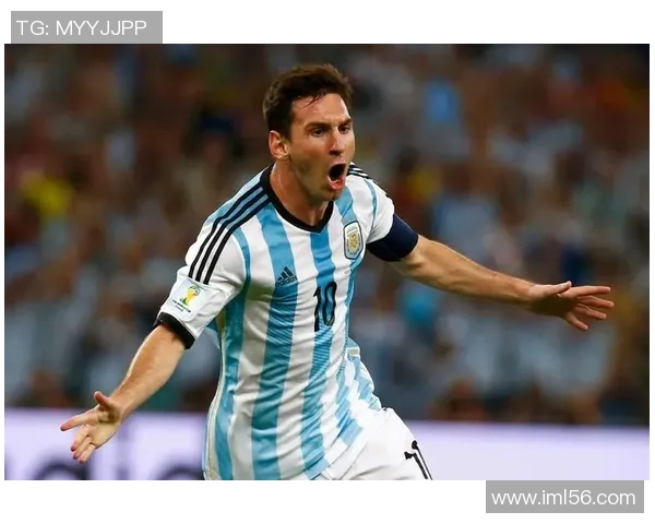 提着小人的足球明星如何在绿茵场上演绎梦想与坚持的传奇故事 提着小人的足球明星如何在绿茵场上演绎梦想与坚持的传奇故事